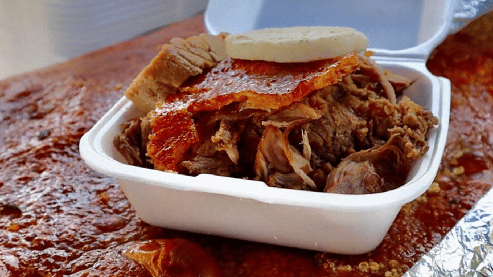 Foto principal del artículo '“La lechona es uno de los mejores platos de cerdo del mundo”: fundador de Taste Atlas' · Foto: Gobernación del Tolima
