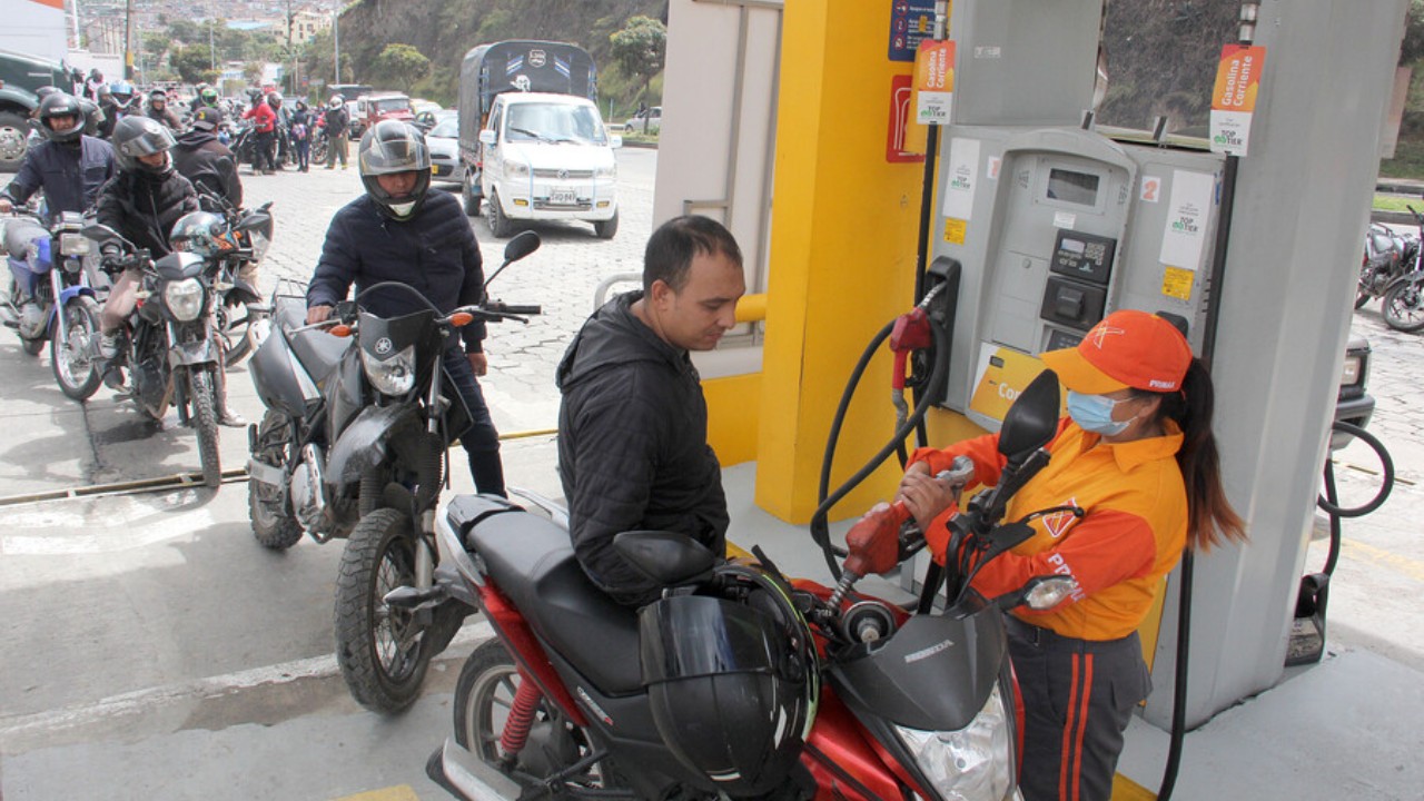 Precio del diésel subirá 400 pesos a partir del domingo y llegará a 10.248 pesos