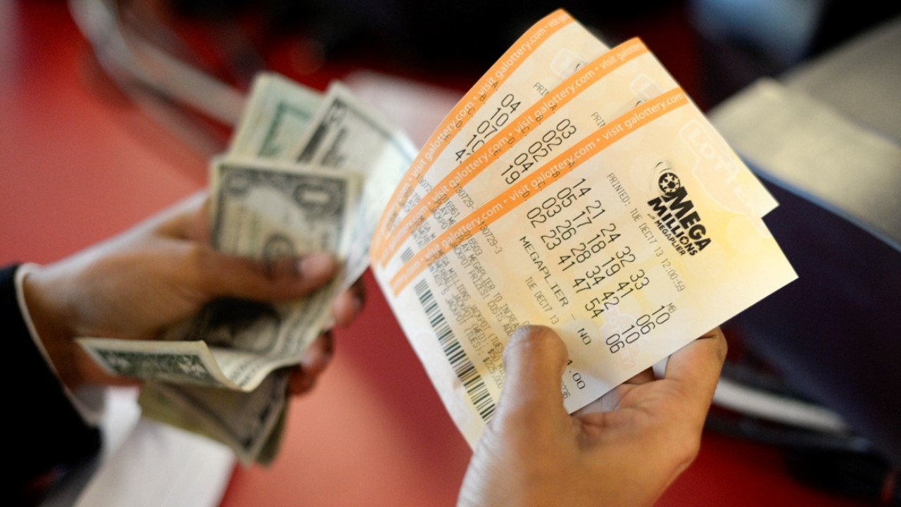 Mega Millions: premio de 670 millones de dólares podría caer este viernes. ¿Cómo participar?