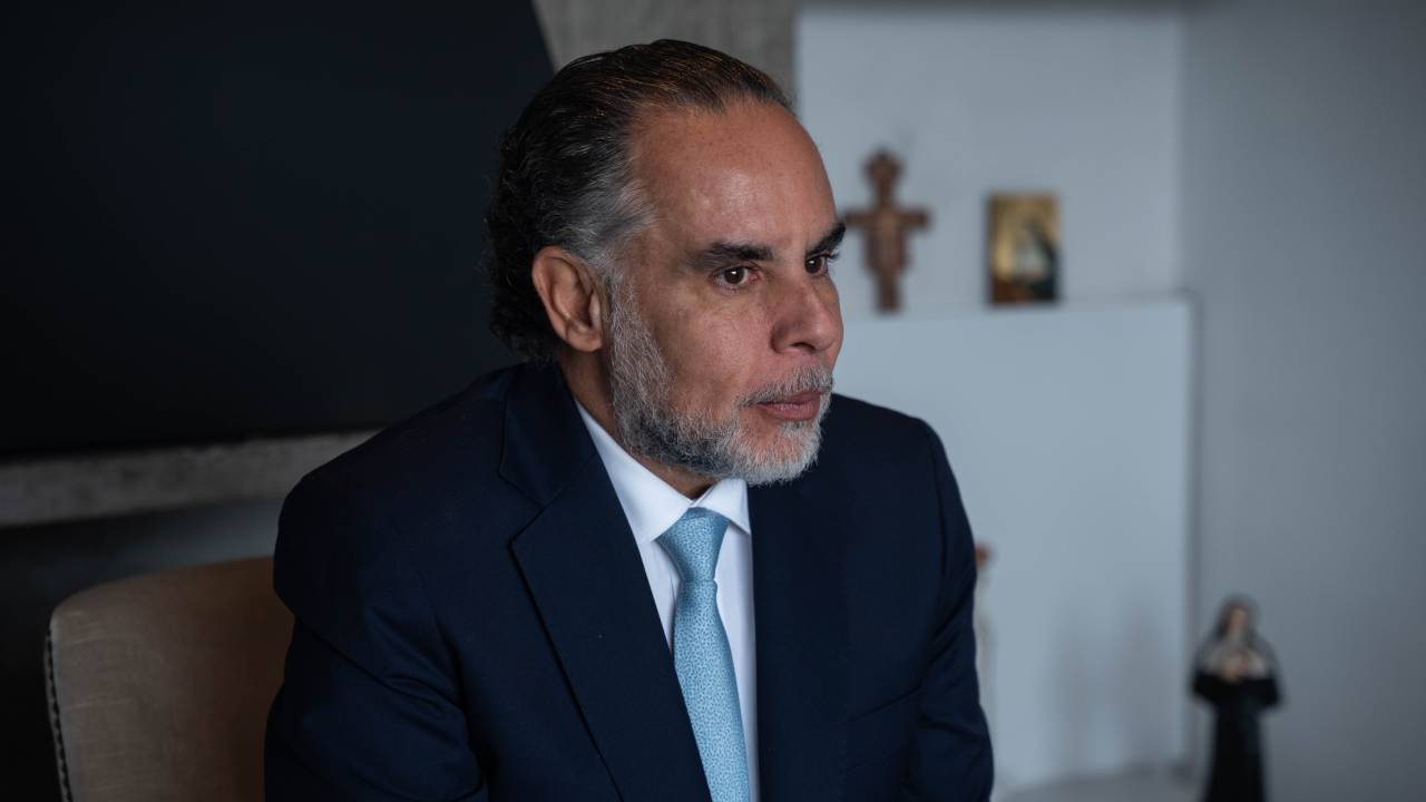 Entrevista a Armando Benedetti: “Yo no quisiera ser adicto, pero lo soy”