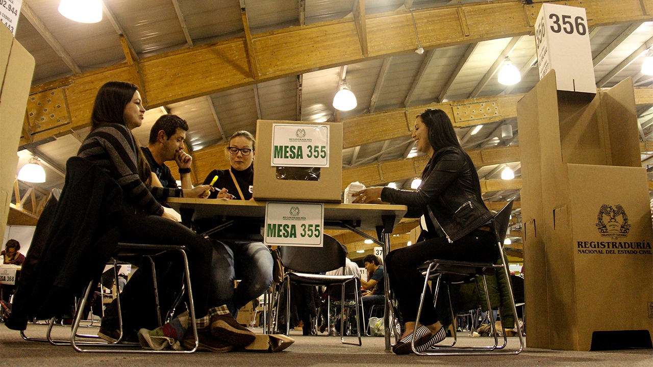 El objetivo es claro: acercar el proceso electoral a la gente, eliminar barreras logísticas y fortalecer la democracia mediante una mayor participación ciudadana. Foto: Colprensa