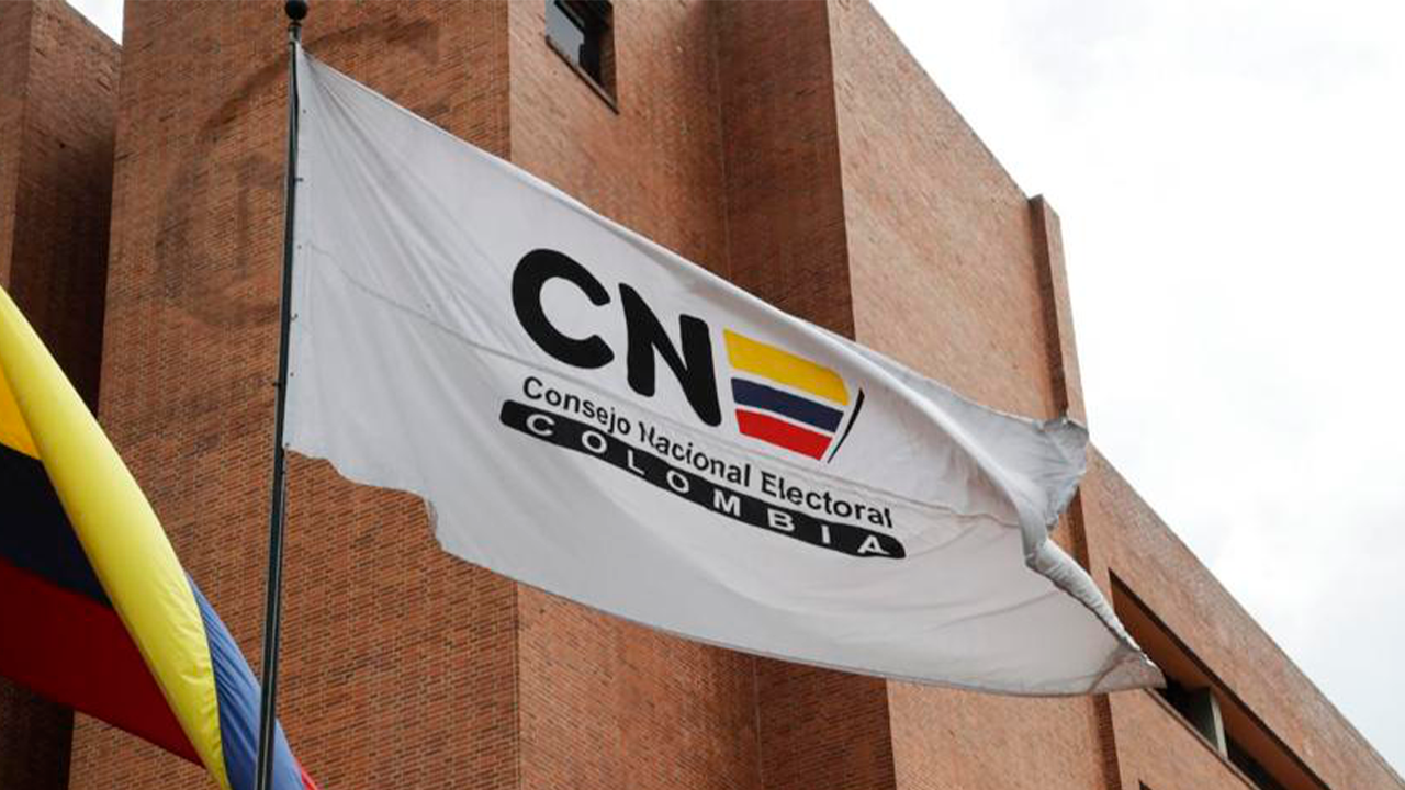 El Consejo Nacional Electoral autorizó para el domingo 8 de marzo la celebración de consultas para elegir candidatos a la Presidencia de la República para el 2026.

Crédito: Colprensa.