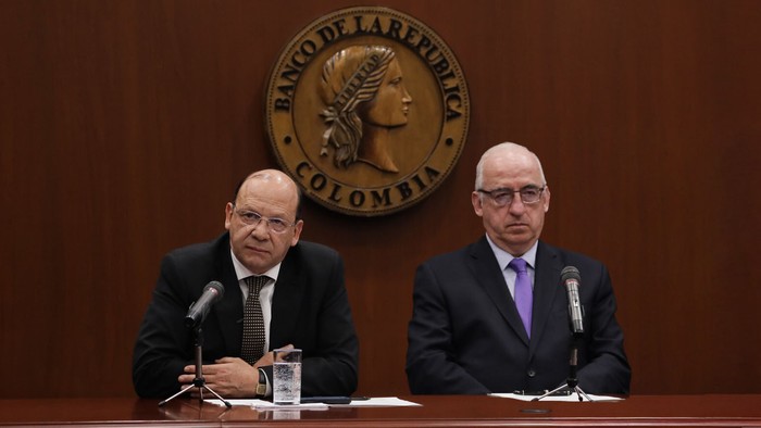 Germán Ávila, ministro de Hacienda y Leonardo Villar, gerente del Banco de la República. Crédito: Banco de la República.