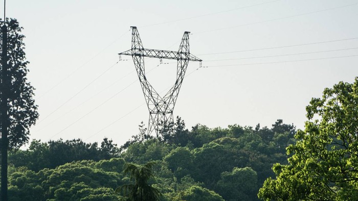 Líderes gremiales del sector energético sostienen que su operación enfrenta un alto nivel de incertidumbre por las medias adoptadas durante los últimos tres años | Crédito imagen: Freepik.