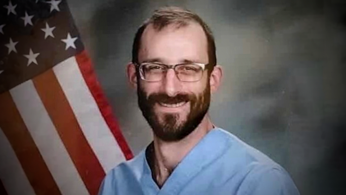 Alex Pretti, enfermero de 37 años, fue asesinado a tiros en Minneapolis por agentes federales · Foto: WikiCommons - United States Department of Veterans Affairs