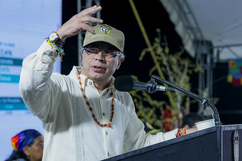 Foto principal del artículo 'Críticas a Petro por divulgar datos de la historia clínica de Kevin Acosta, el niño que murió sin recibir su medicamento para la hemofilia' · Foto: Joel González - Presidencia