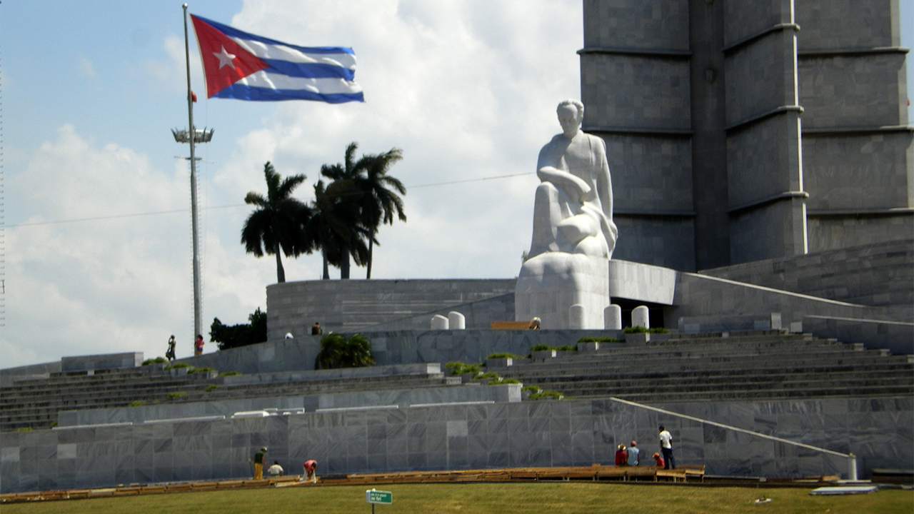 Apagones masivos en Cuba reflejan la crisis energética tras sanciones de EE. UU. y caída del turismo
