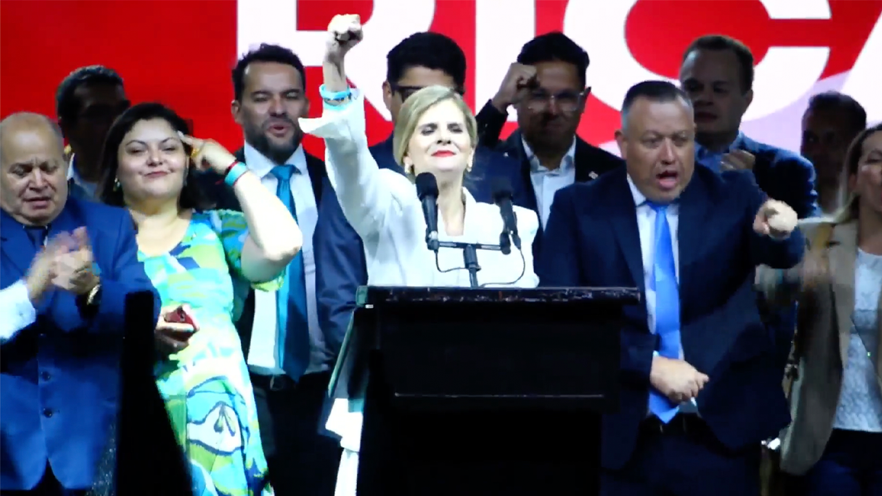 Laura Fernández celebra su victoria en primera vuelta en las elecciones de Costa Rica 2026