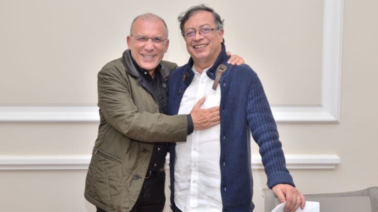 Roy Barreras, precandidato presidencia, y Gustavo Petro, presidente de la República | Crédito: Colprensa