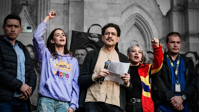 Redes sociales de Iván Cepeda