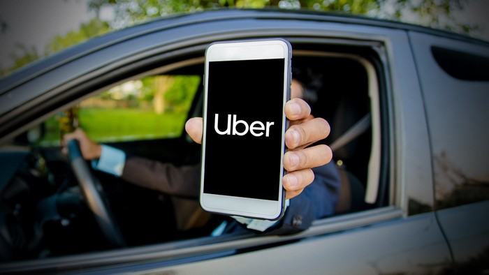 Uber se pronunció en rechazo al polémico proyecto de ley que amenazaría sus operaciones en Colombia. Créditos: Freepik